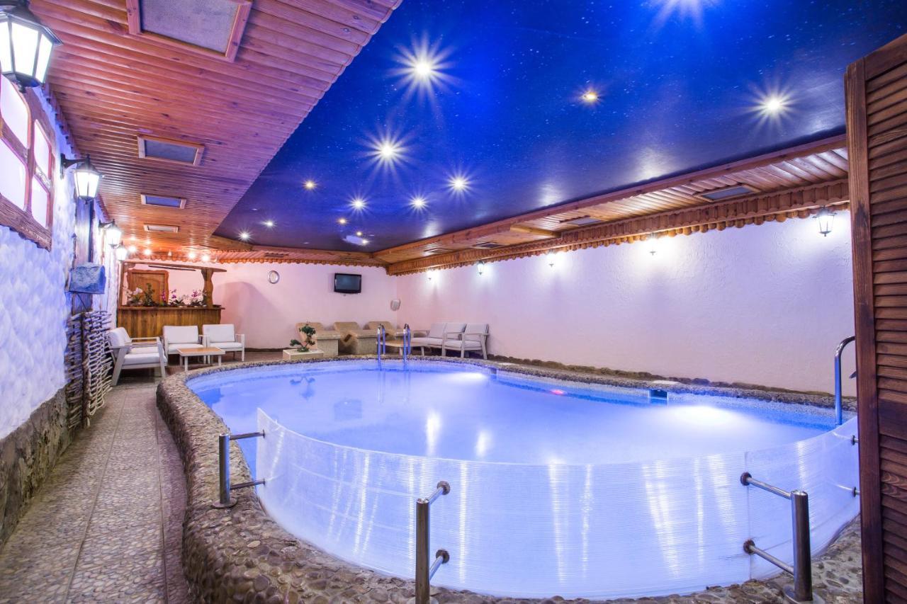 Spa-Hotel Myslyvskiy Dvir Kiew Exterior foto