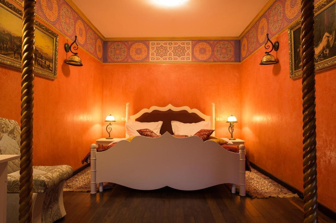 Spa-Hotel Myslyvskiy Dvir Kiew Exterior foto